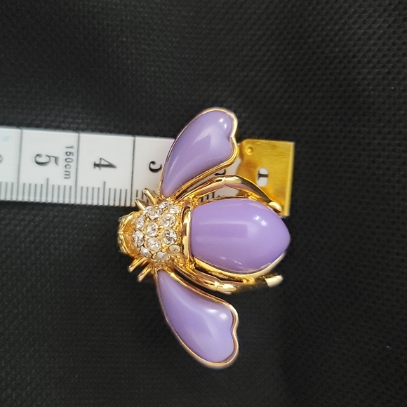 Joan Rivers Brooch - Picture 4 of 6